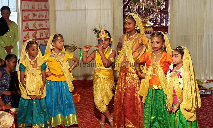 Narthana Natiyalaiya Dance class